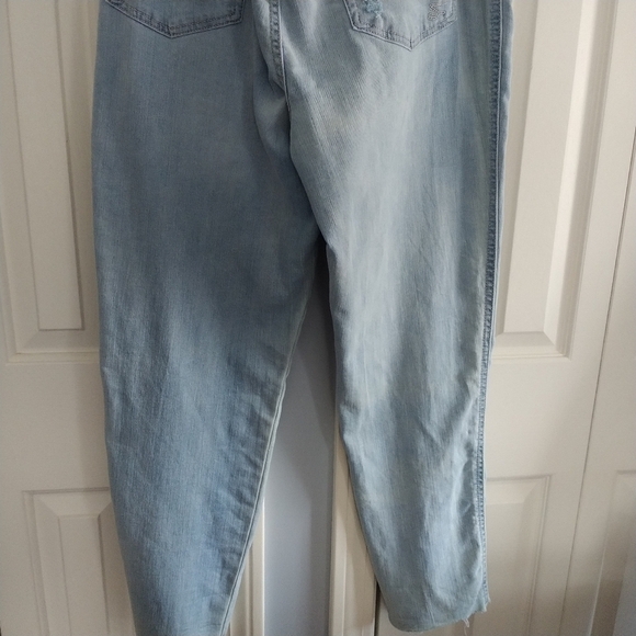 Seven7 Weekend Jean Boyish Style Rolled Cuff Hem Easy Fit Jean 12 - Picture 10 of 12